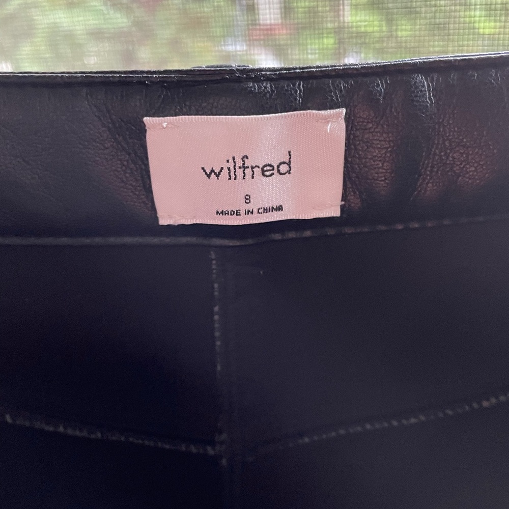 Aritzia Wilfred Melina Faux Leather Pants_9
